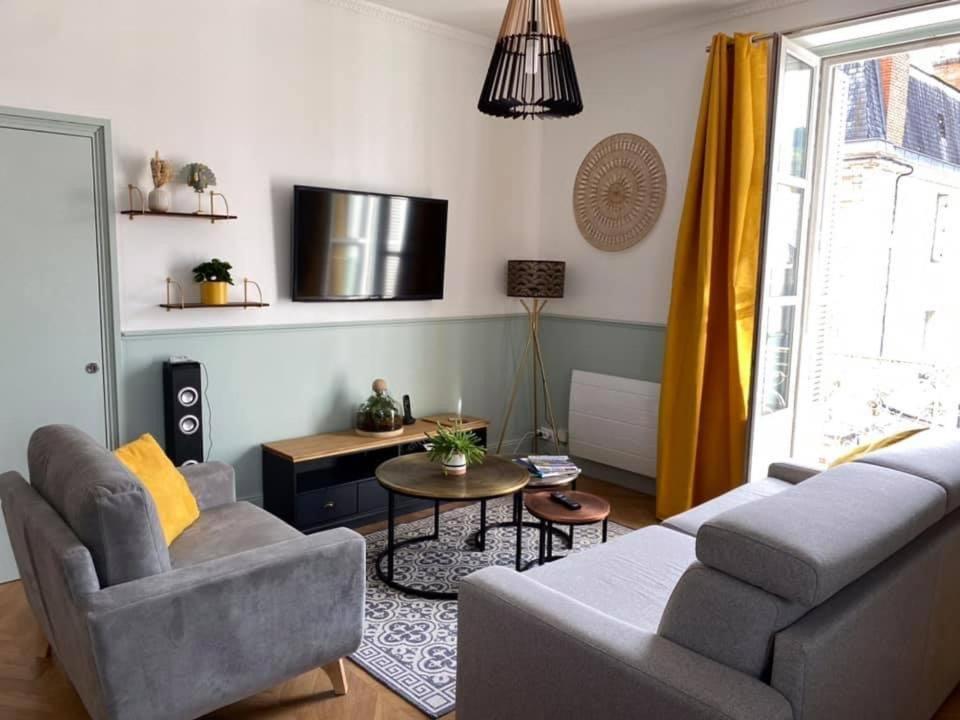 Magnifique Appartement Climatise - Classe 4 Etoiles Terrasson エクステリア 写真